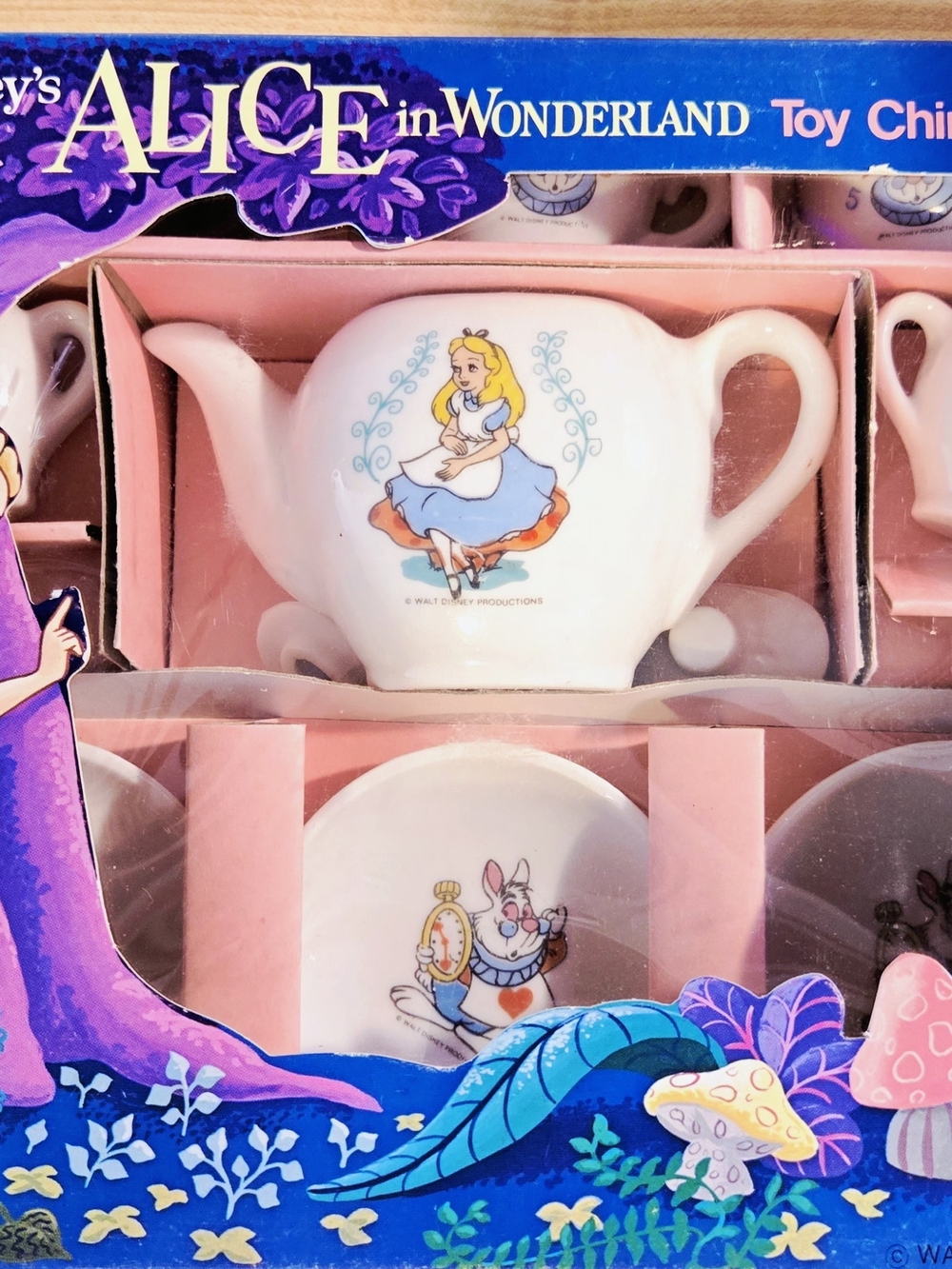 Disney Alice in Wonderland Pink Toy Tea Set by Disney (Never Used/Complete InBox
